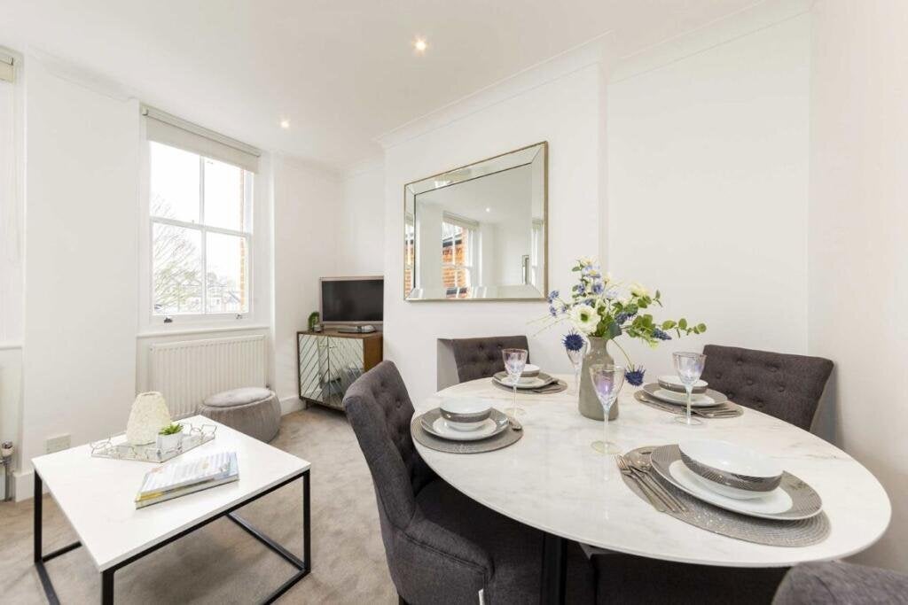 Flat Westville Road in Greater London