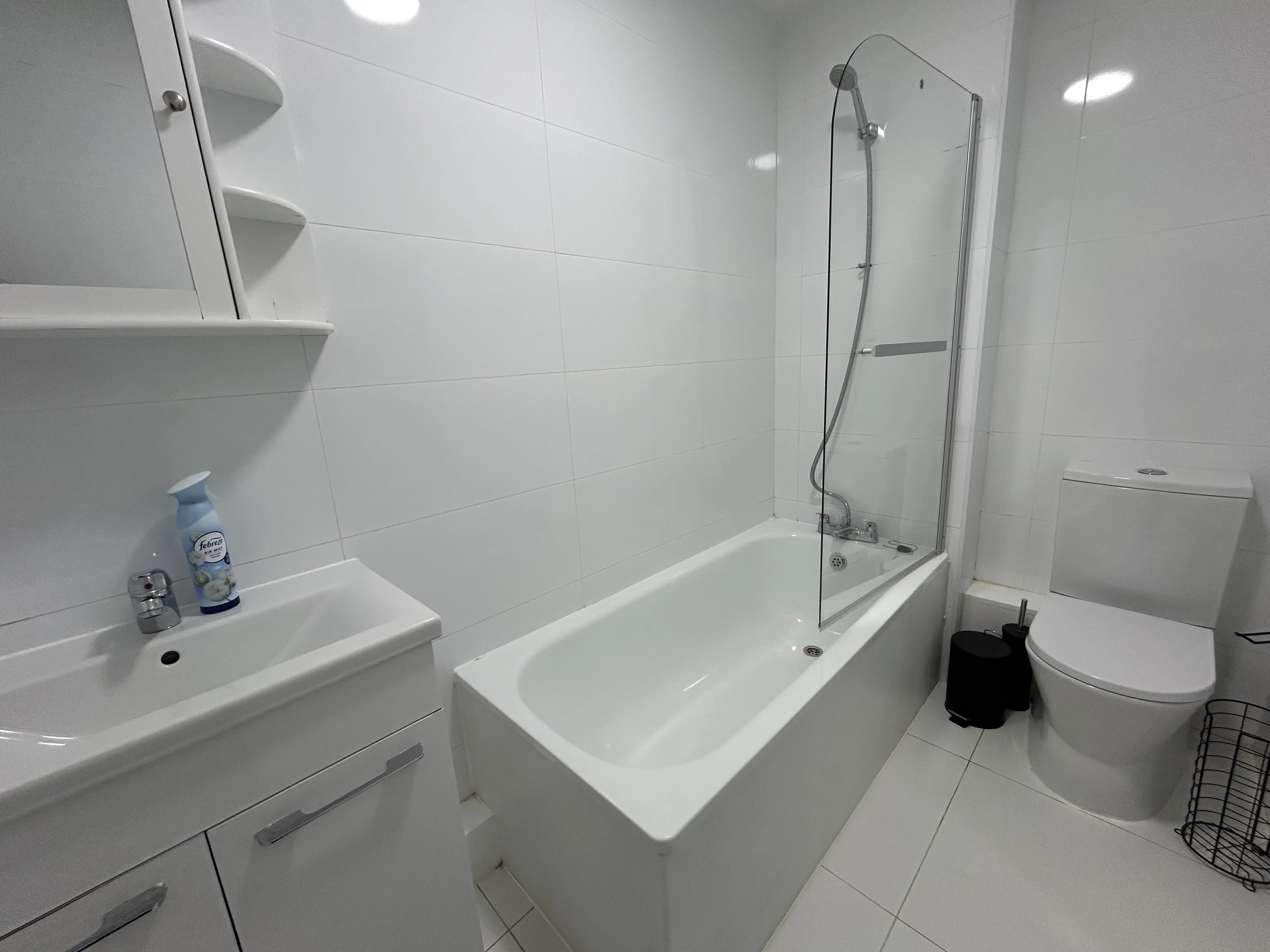 Flat Hornbeam Court in Milton Keynes
