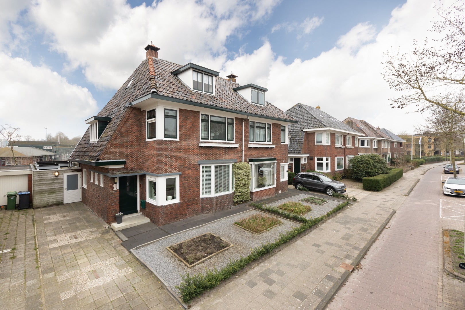 Huis Leeuwarderweg 48 in Sneek