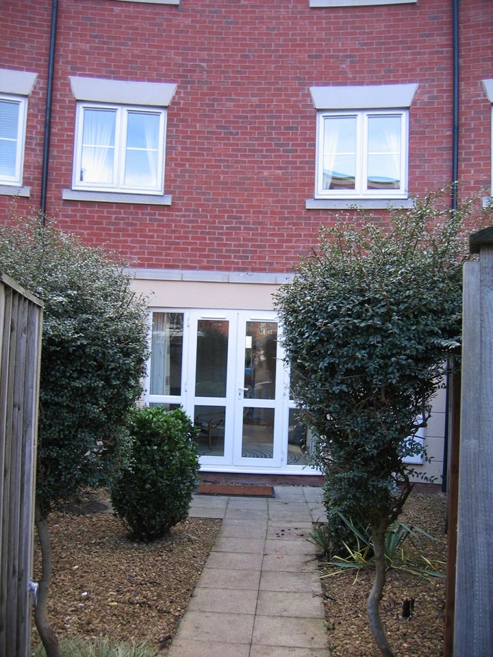 House Brookbank Close in Cheltenham