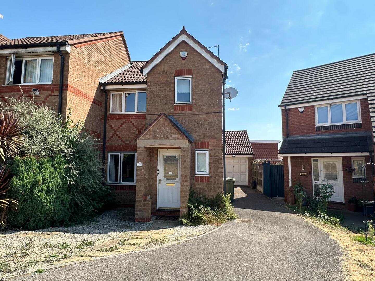 House Darien Way in Braunstone Town