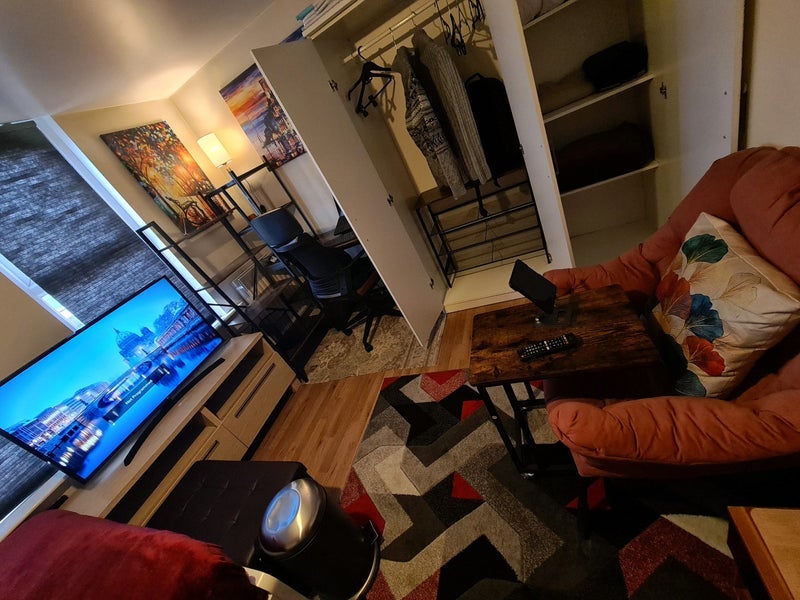 Room Purley Way in Greater London