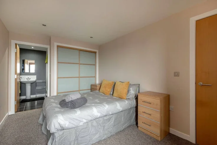 Flat Lancefield Quay in Glasgow