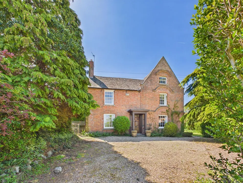House Ratcliffe Road in Charnwood