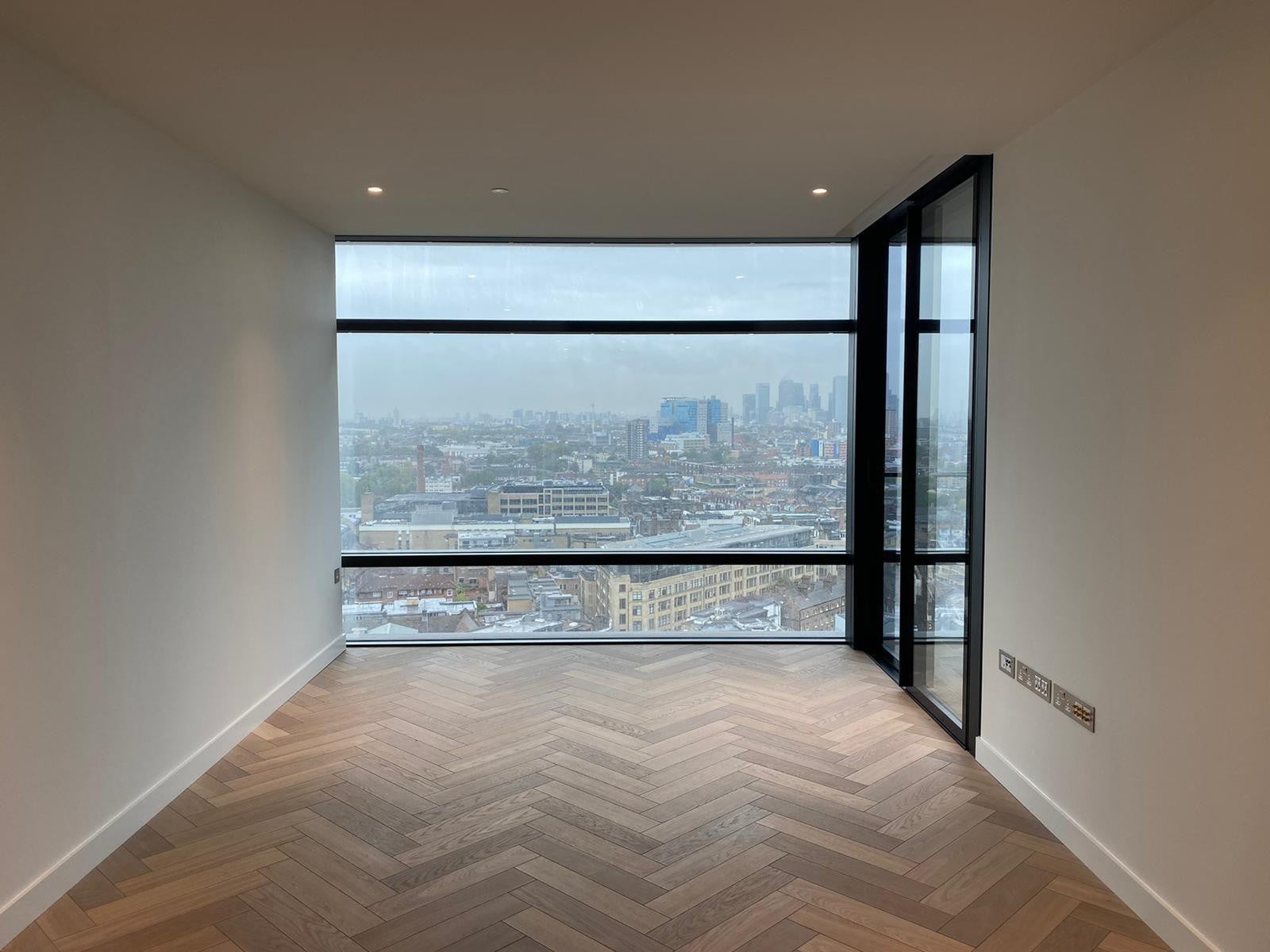 Flat Worship Street in Greater London