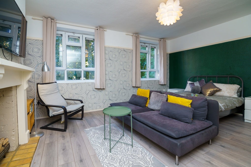 Flat Talwin Street in Greater London