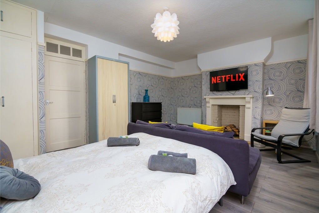 Flat Talwin Street in Greater London