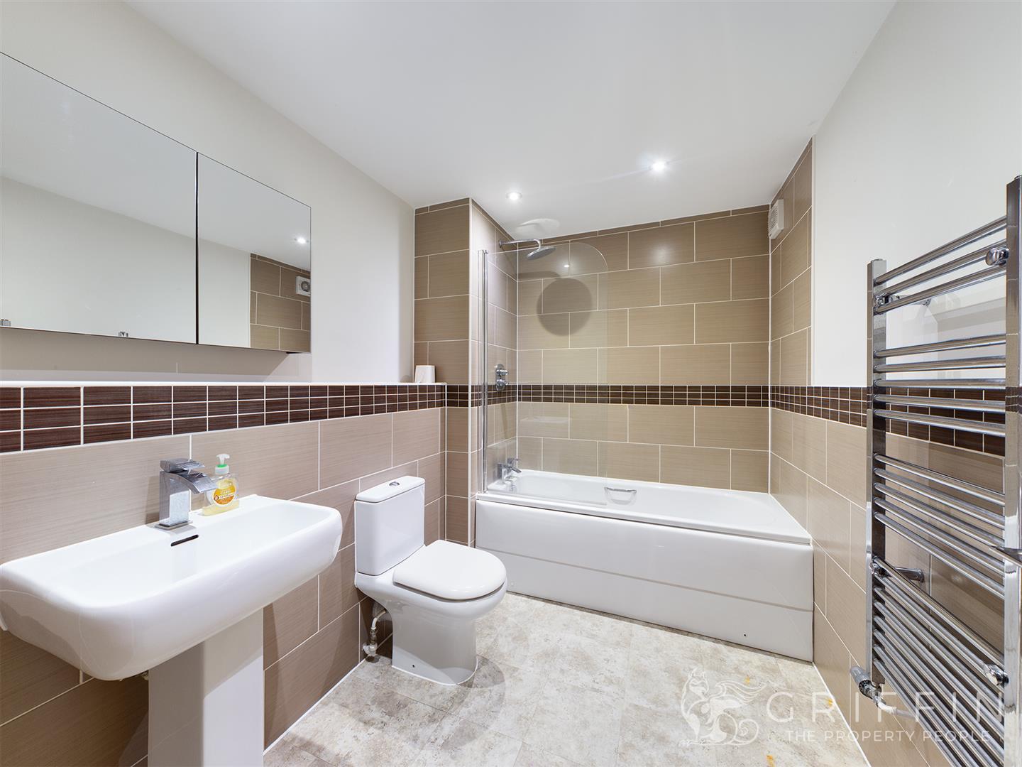 Flat Lorne Road in Brentwood