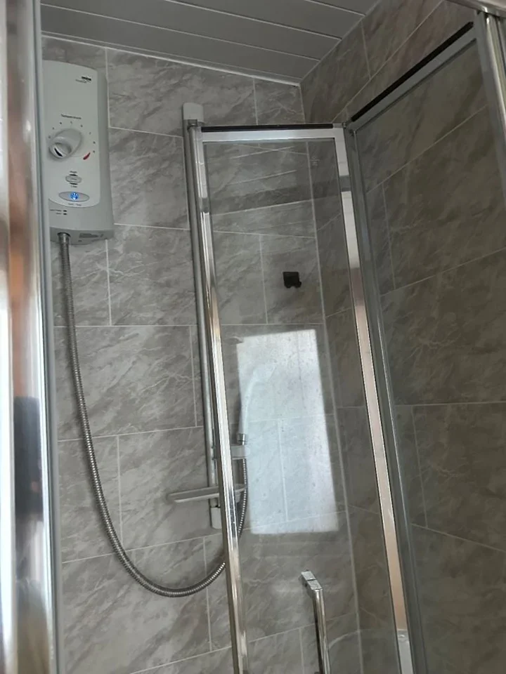 Room Frankland Road in Greater London