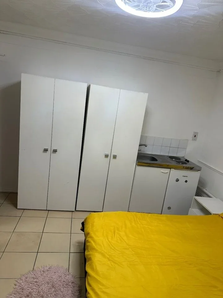Room Frankland Road in Greater London