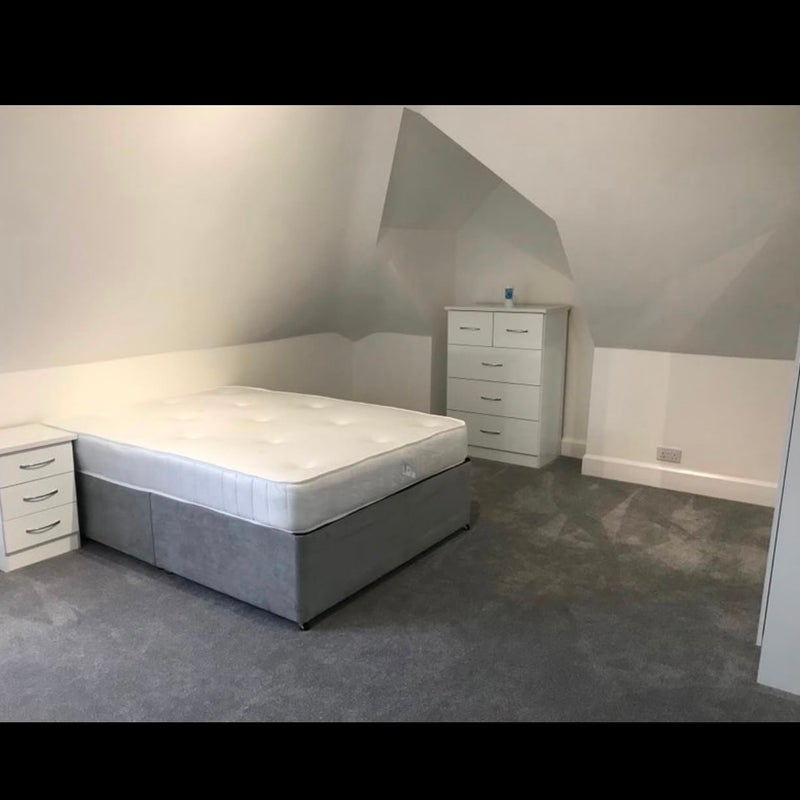 Room Crabton Close Road in Bournemouth
