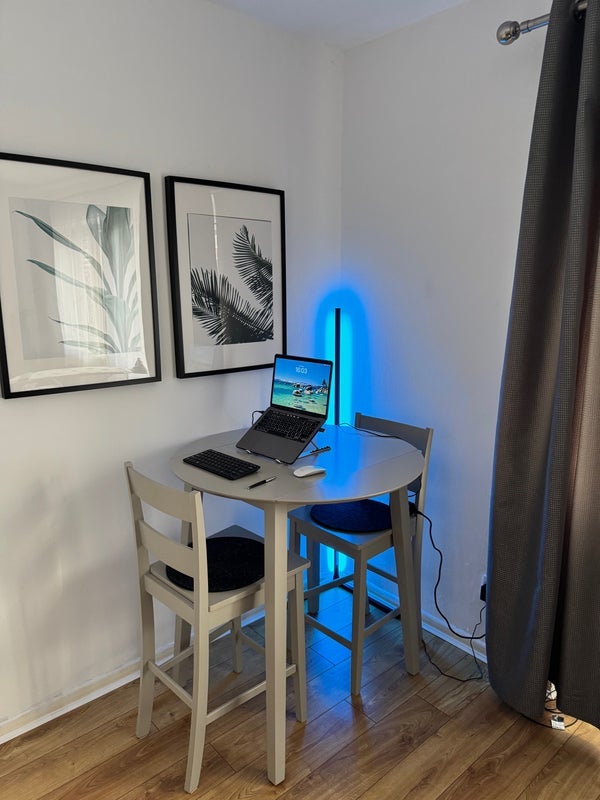 Room Litcham Close in Manchester