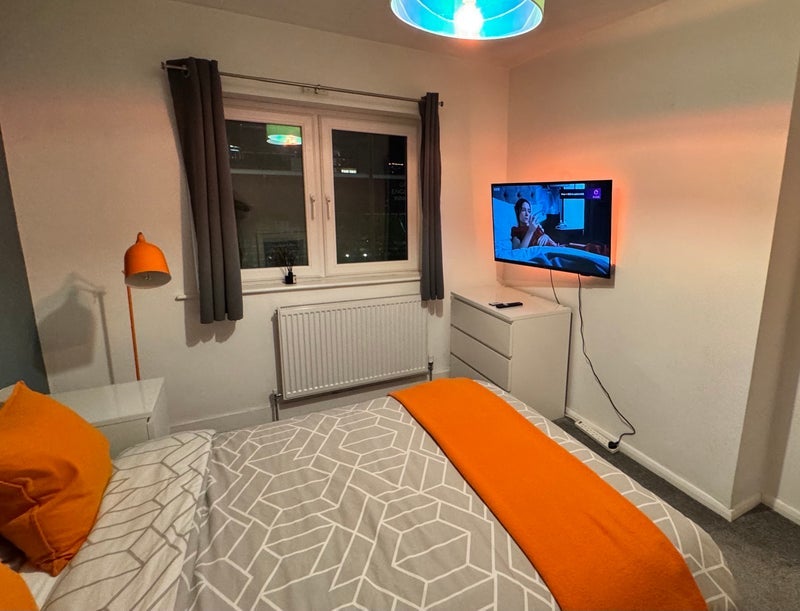Room Litcham Close in Manchester