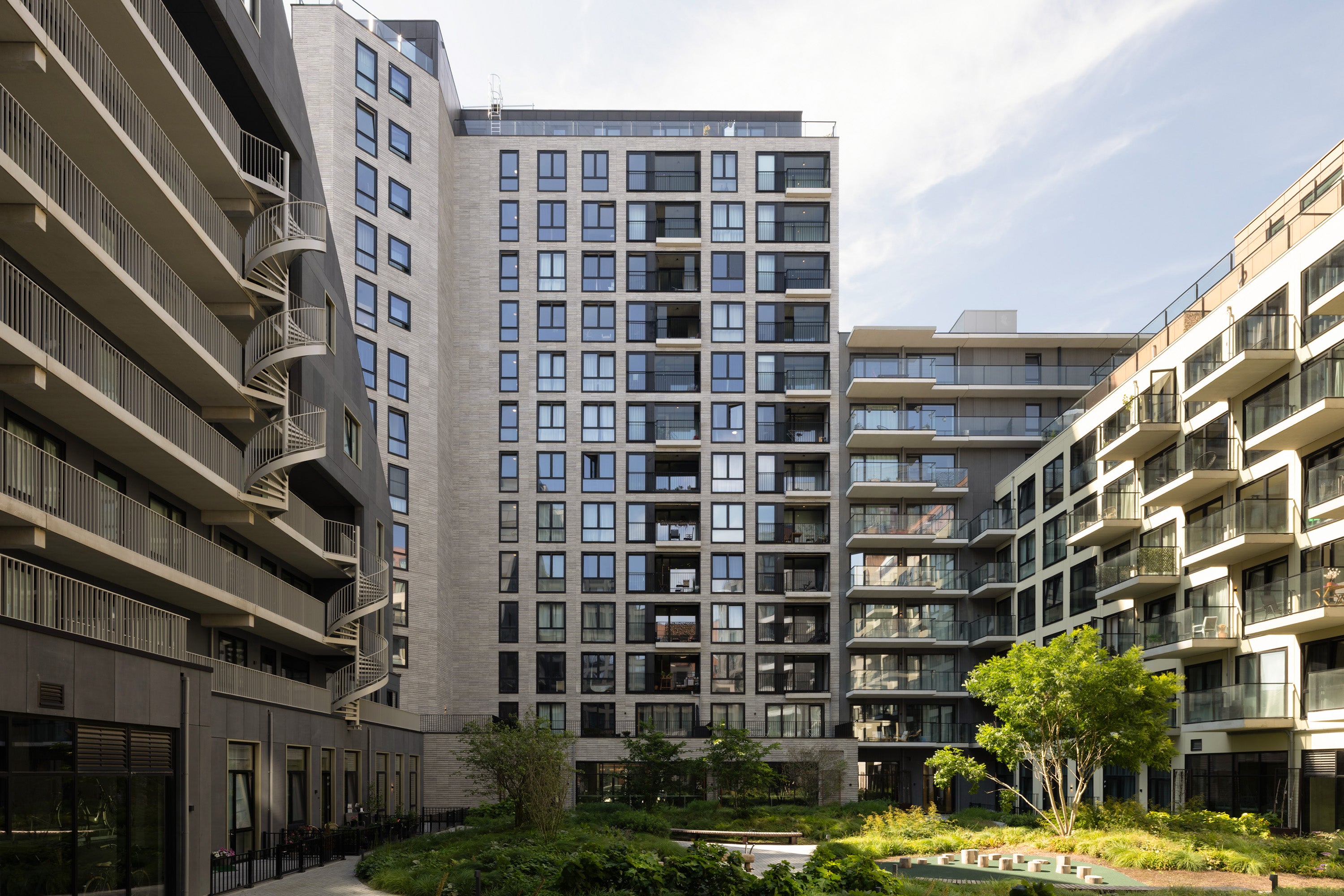 Appartement te huur: Niemeyerstraat 221, Hoofddorp