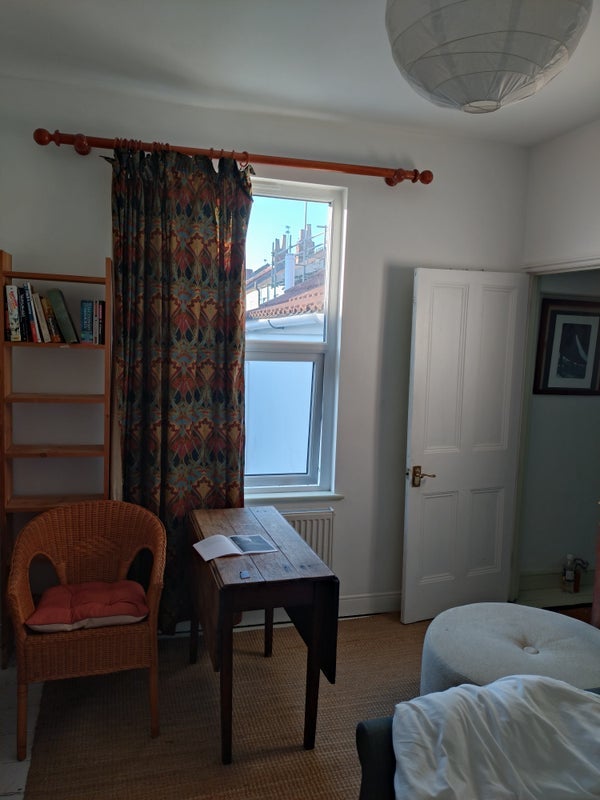 Room Avonvale Road in Bristol