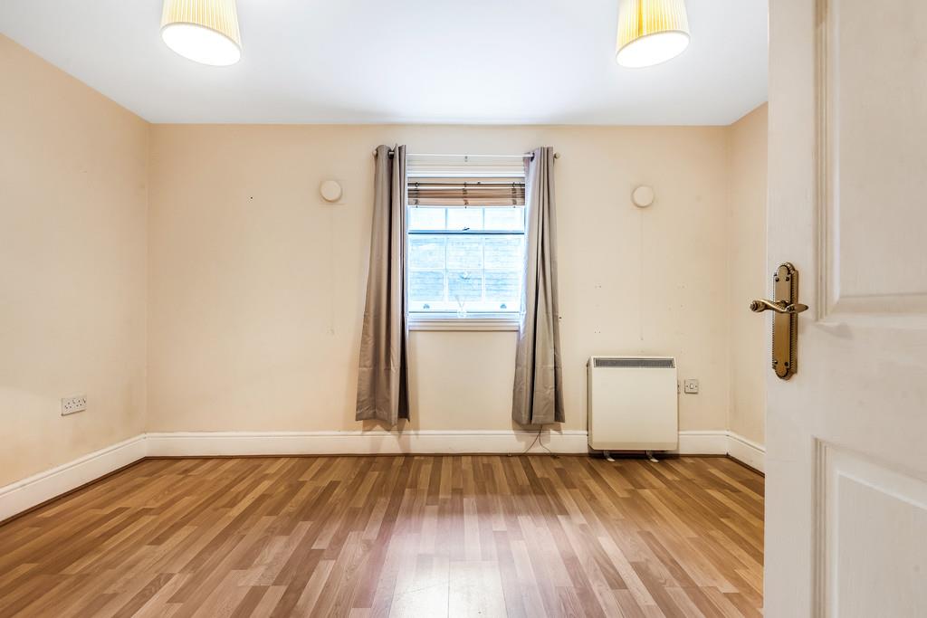 Flat Ashford Road in Maidstone