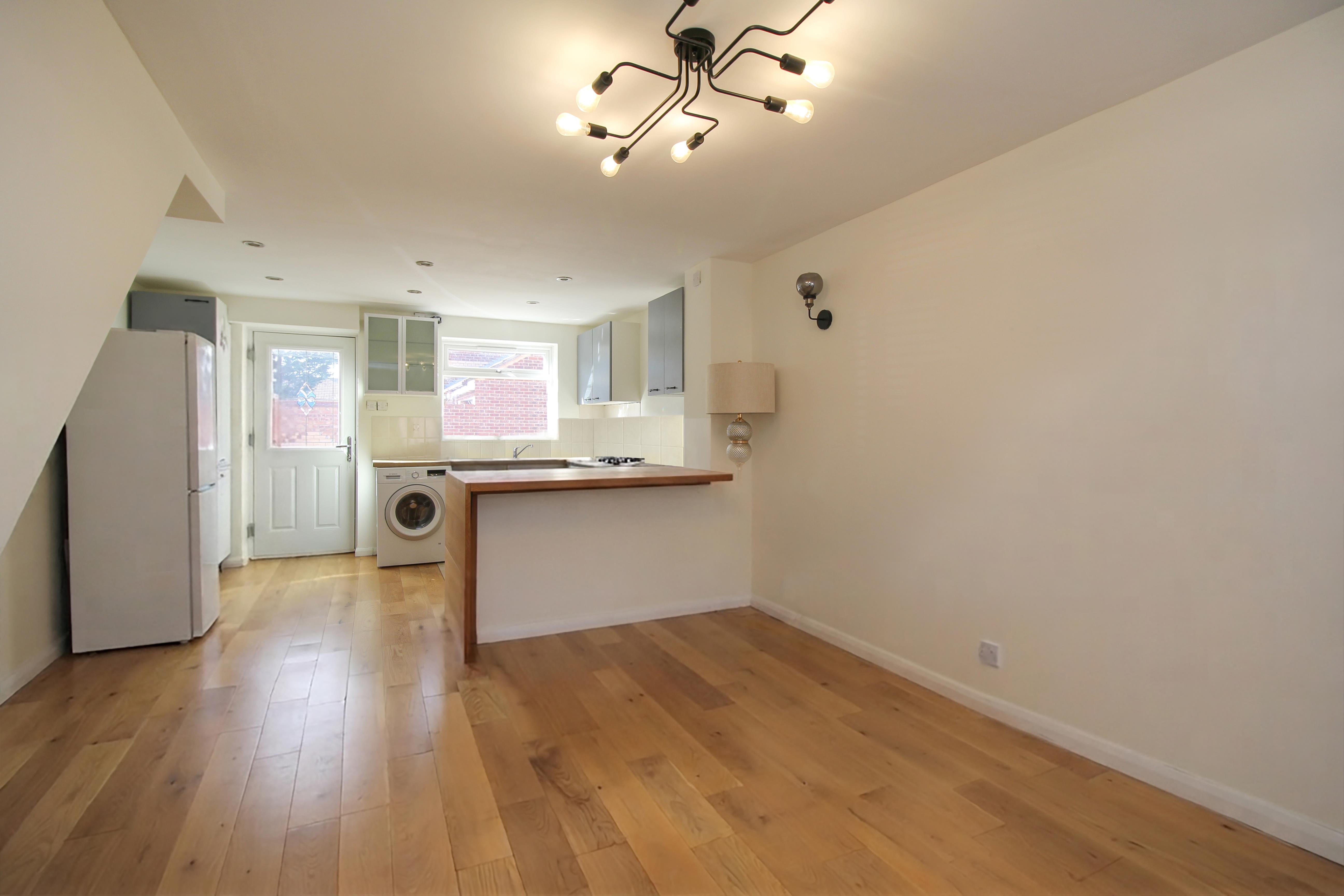 House Lupin Close in Kettering