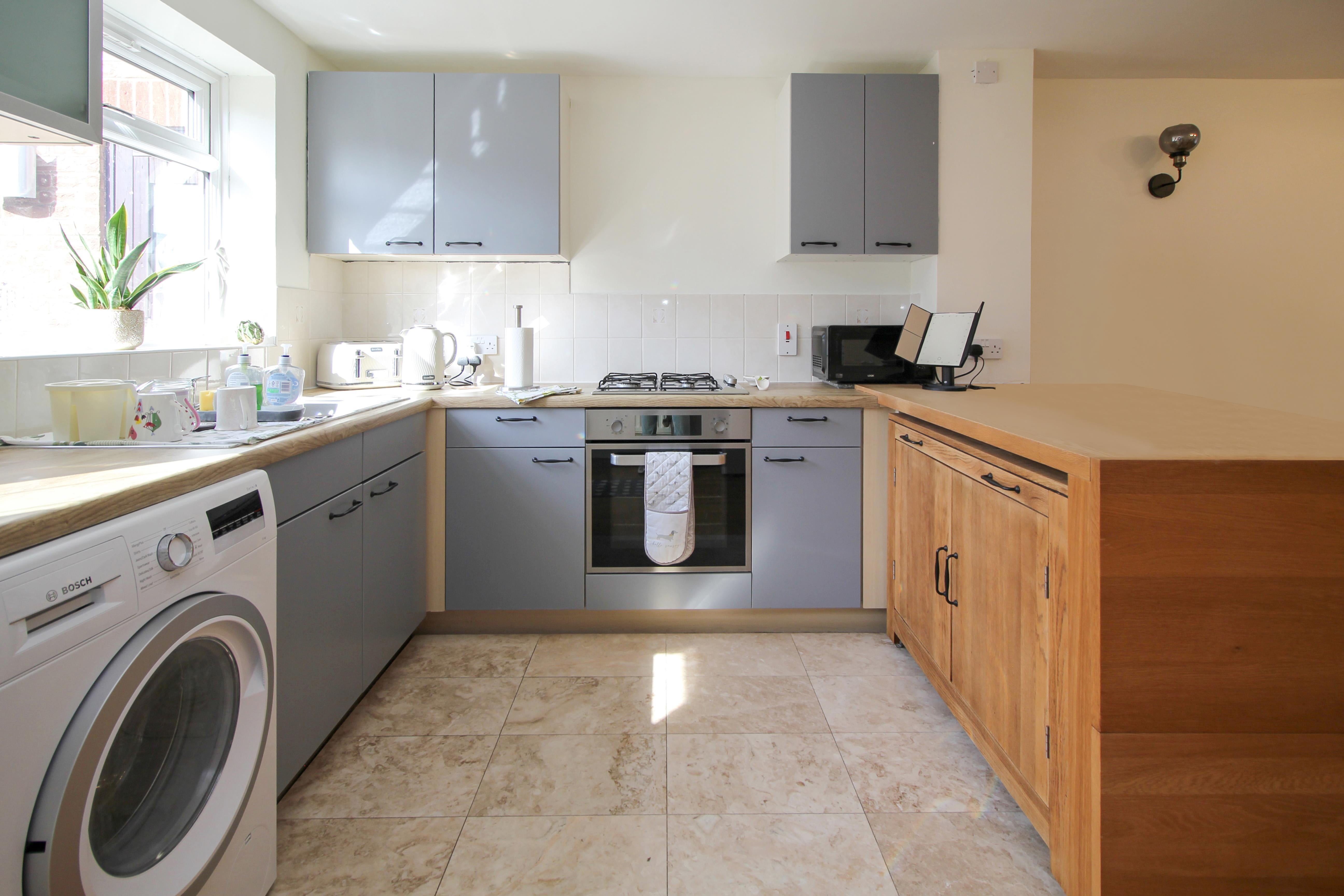 House Lupin Close in Kettering