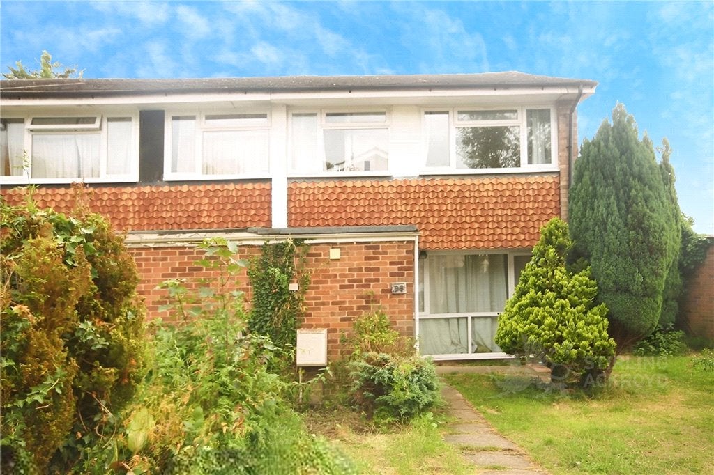 Flat Guildford Park Avenue in Guildford