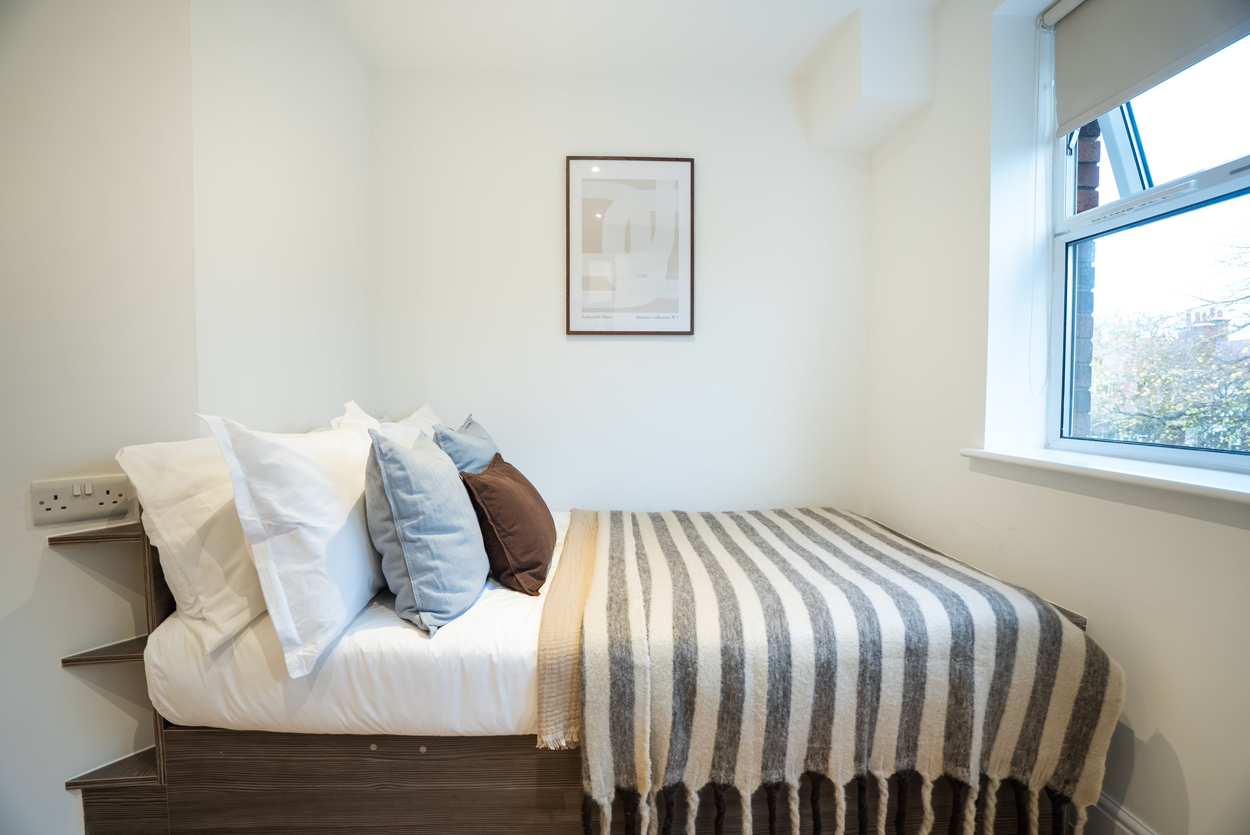 Room Headingley Lane in Leeds