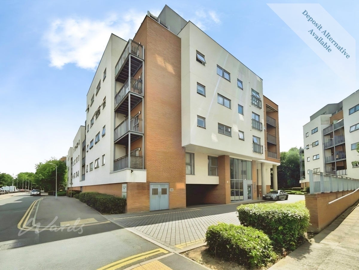 Flat New Wharf Road in Tonbridge and Malling