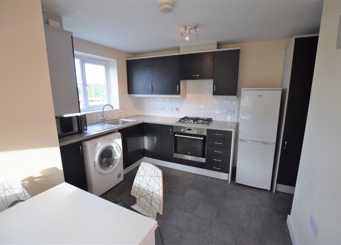 Flat Ryton Close in Coventry