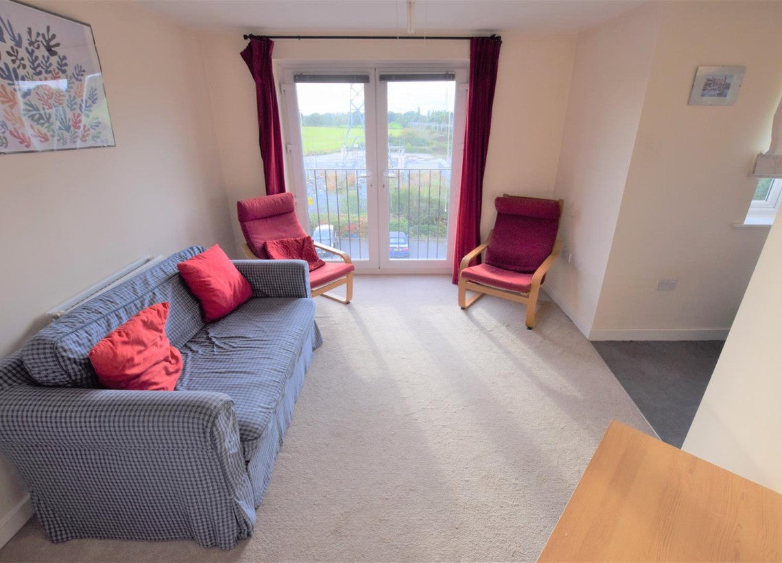Flat Ryton Close in Coventry