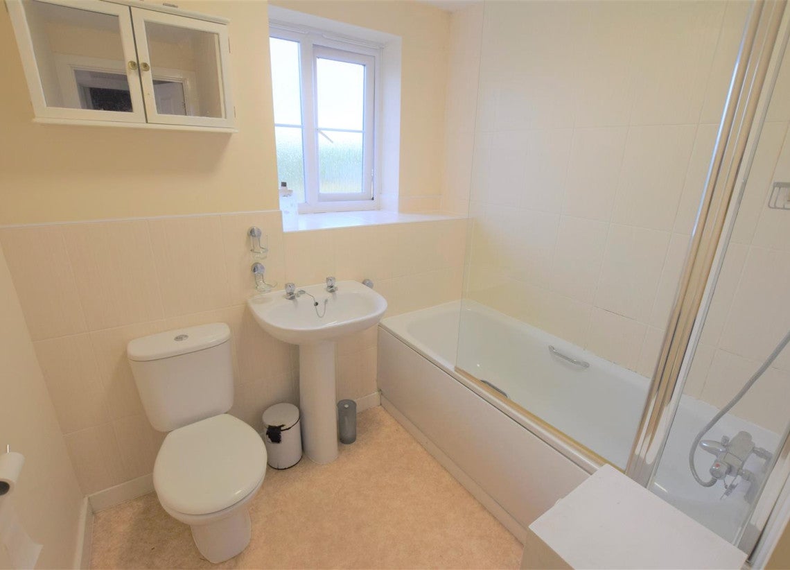 Flat Ryton Close in Coventry