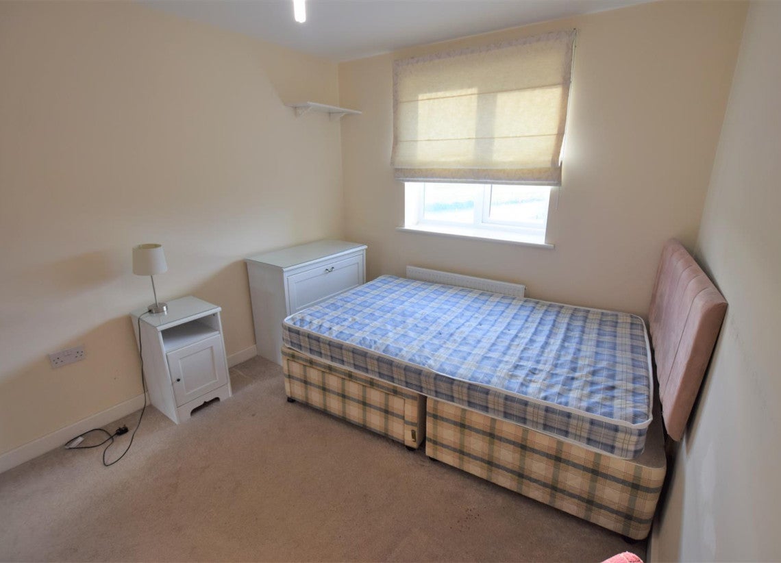 Flat Ryton Close in Coventry