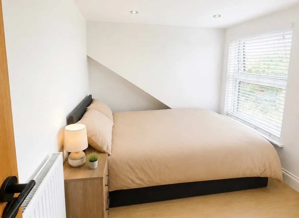 Room Durham Road in Greater London