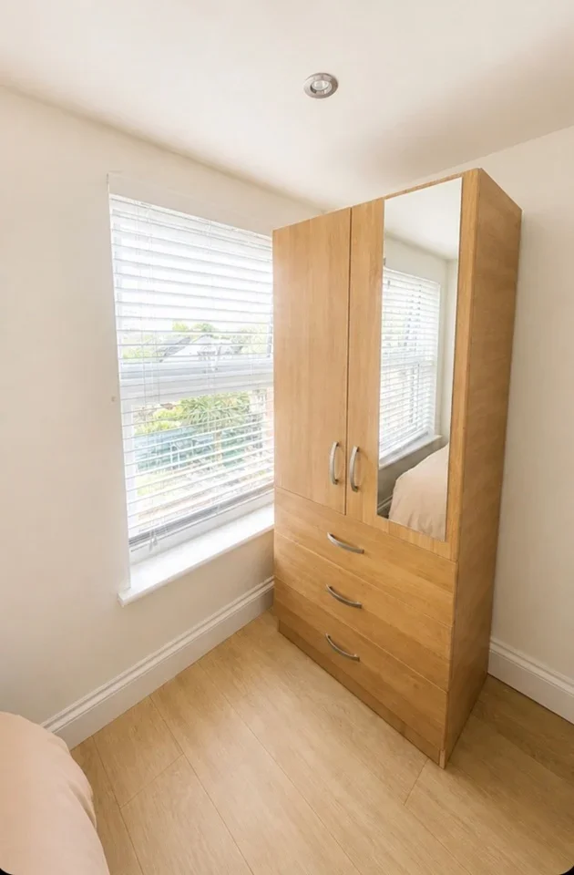 Room Durham Road in Greater London