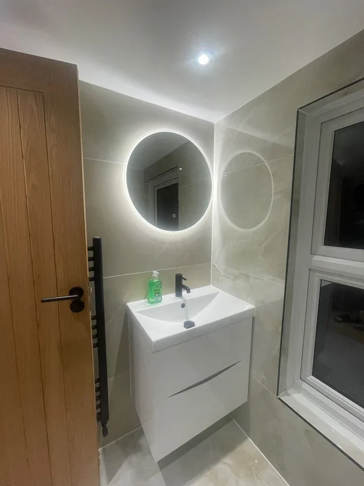 Room Durham Road in Greater London