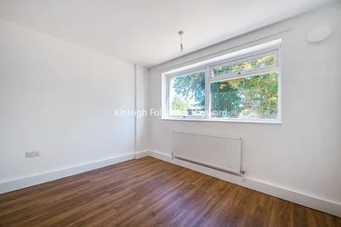 Flat Durham Road in Greater London
