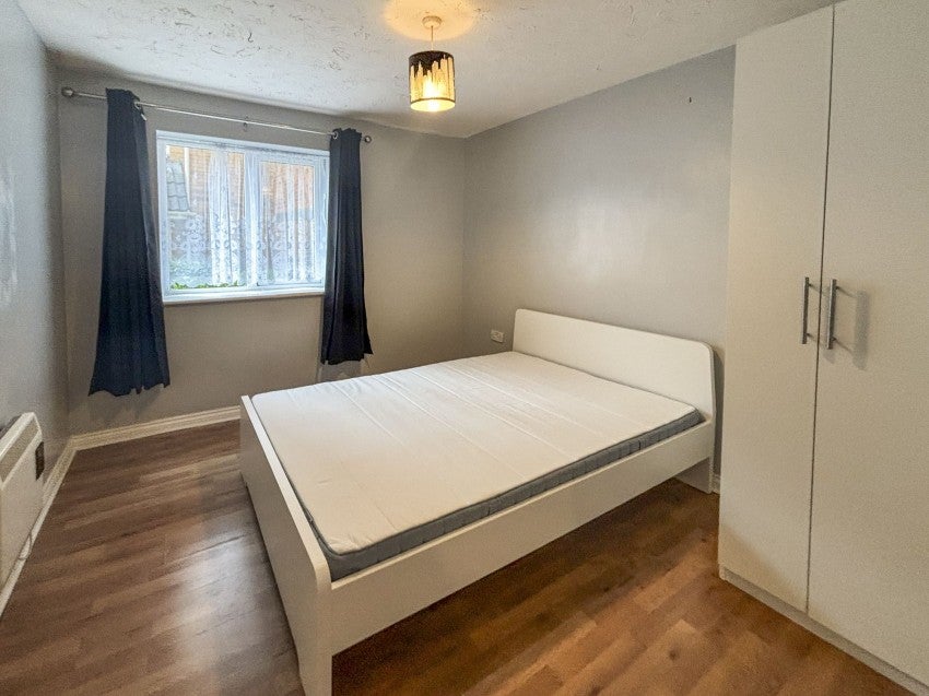 Flat Winslet Place in Reading