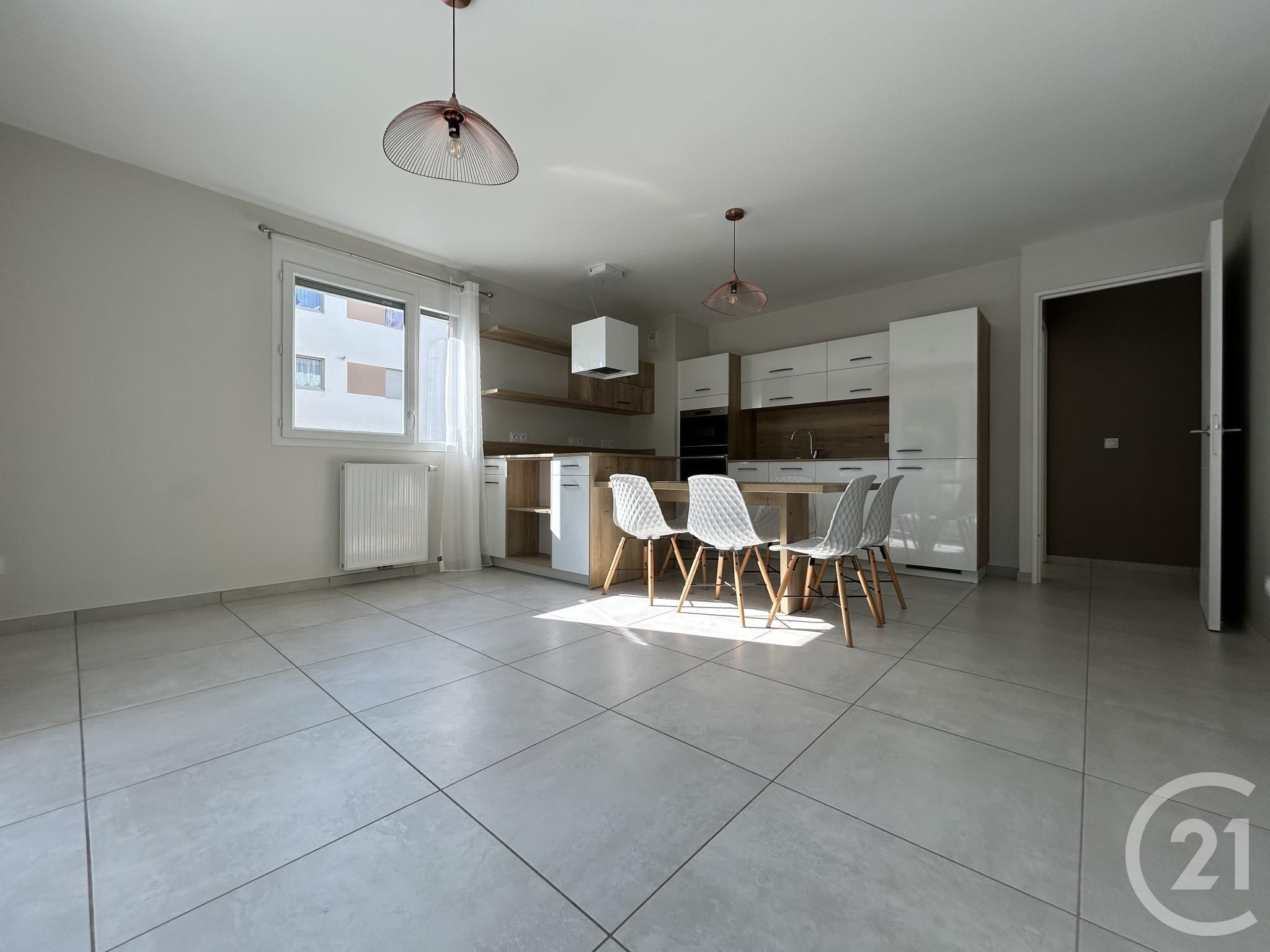Appartement Rue Douglas Engelbart à Archamps
