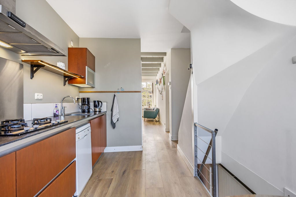 Tussenwoning te koop: Geeuwkade 4, Sneek