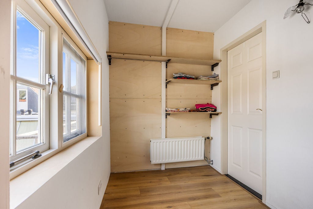 Tussenwoning te koop: Geeuwkade 4, Sneek