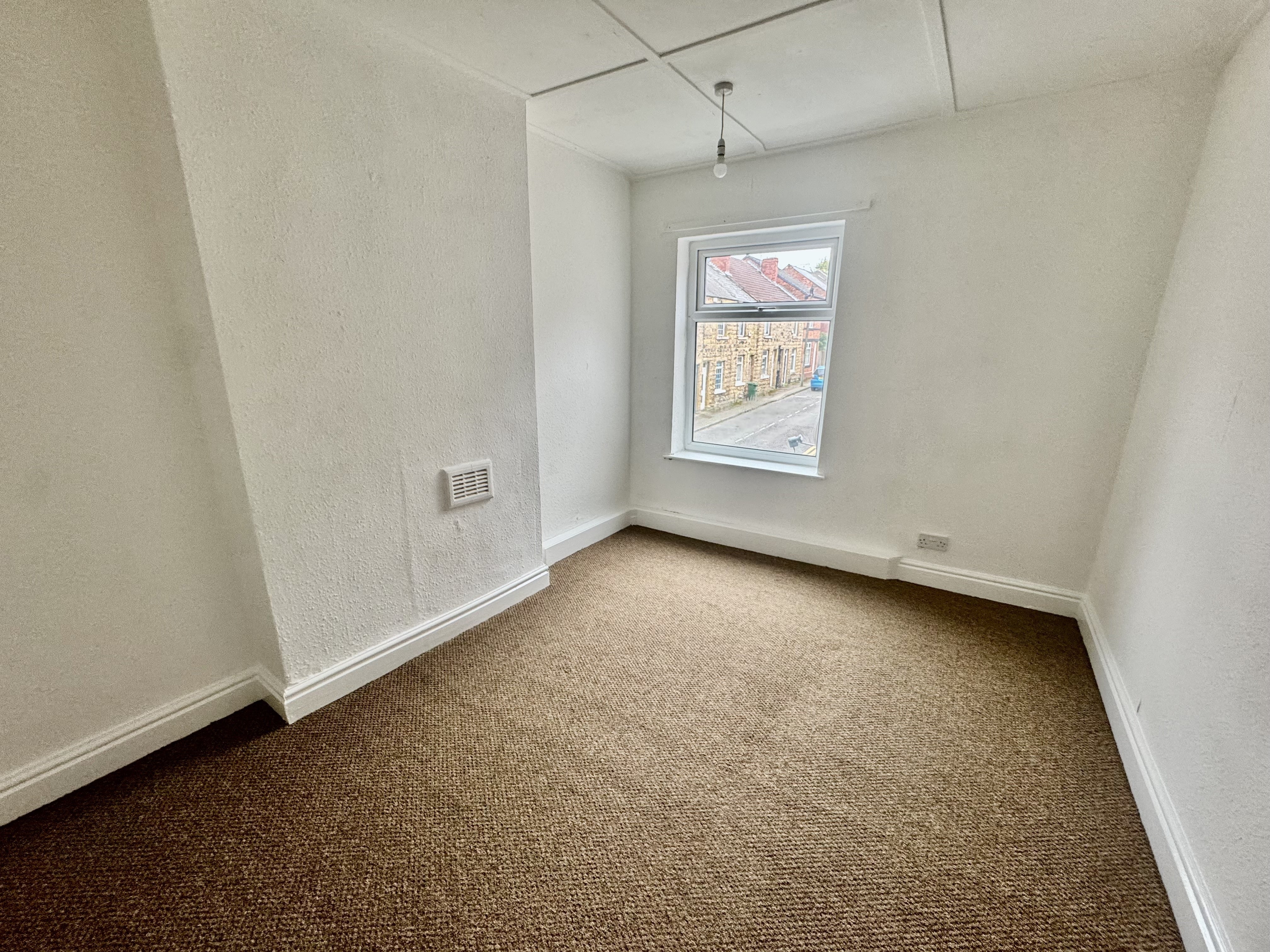 House Padley Hill in Mansfield Woodhouse