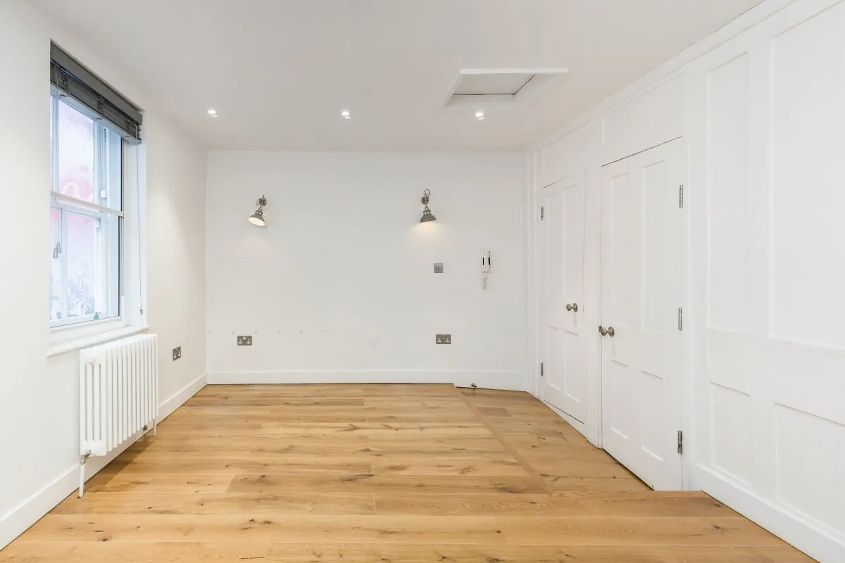 Flat Kingly Street in City of Westminster