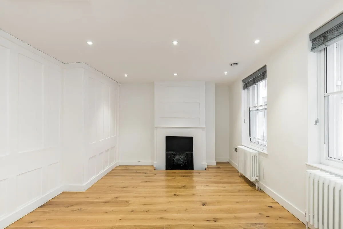 Flat Kingly Street in City of Westminster
