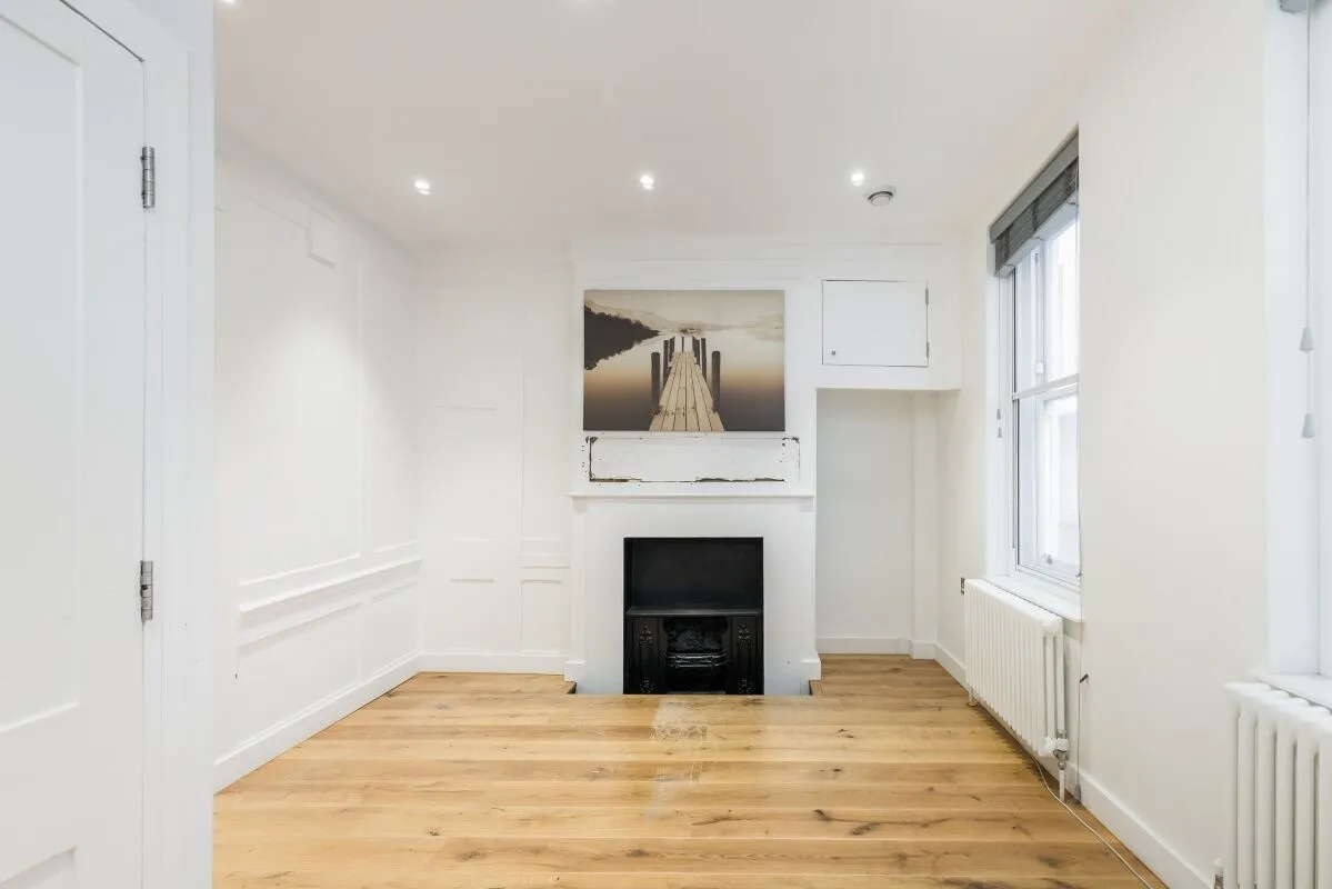 Flat Kingly Street in City of Westminster