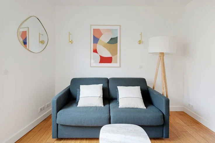 Flat Rue Voltaire in Suresnes