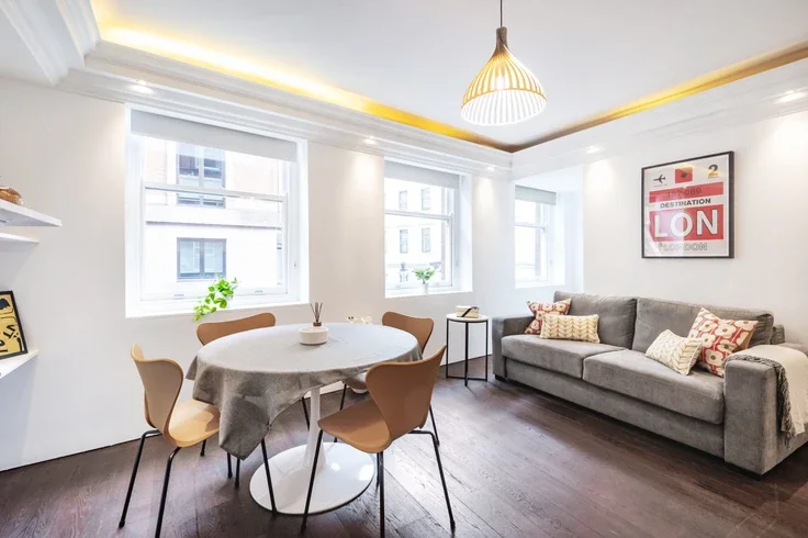 Flat Bedfordbury in City of Westminster