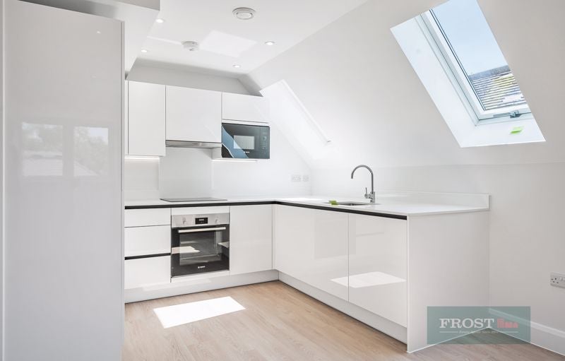 Flat Privet Mews in Greater London