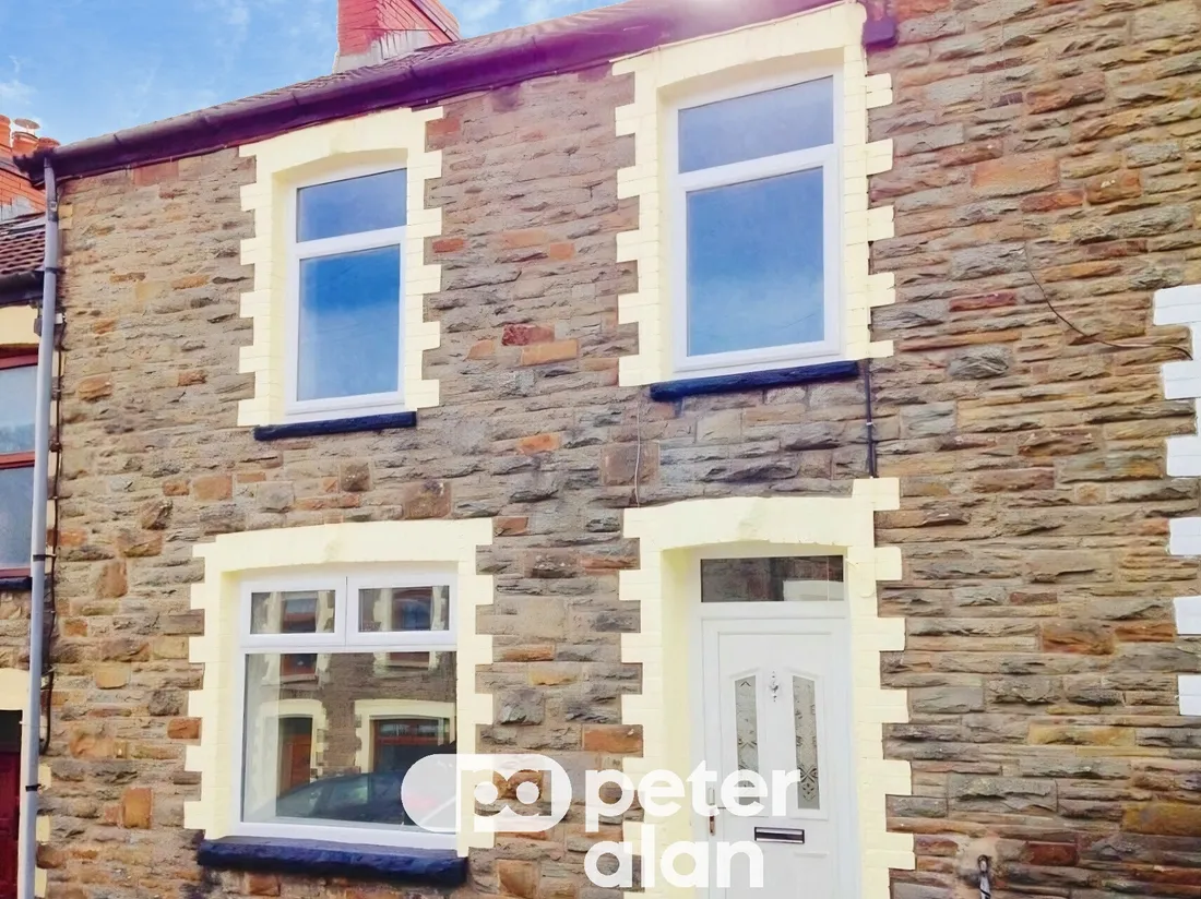 House Greenfield Street in Bargoed
