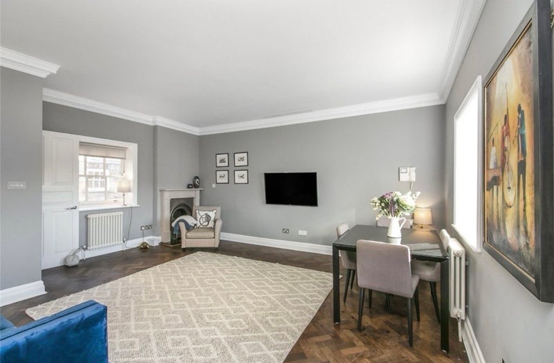 Room More London Place in Greater London