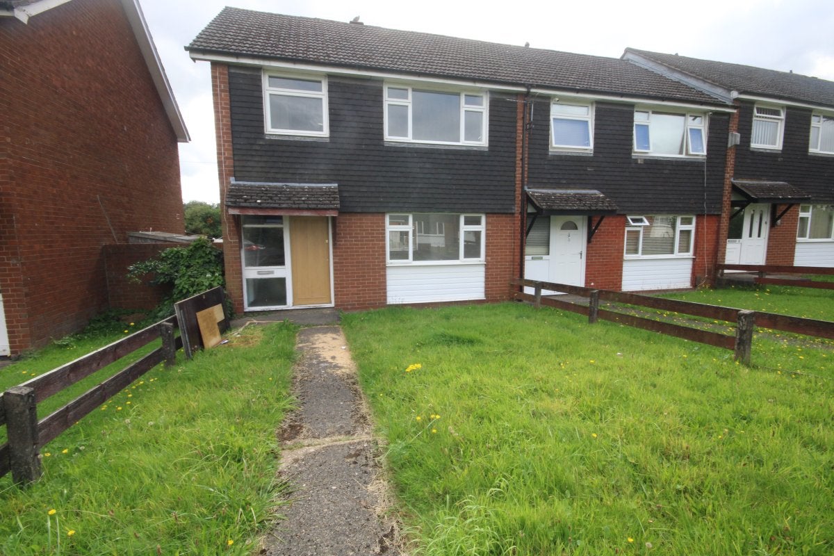 House Denbigh Court in Runcorn