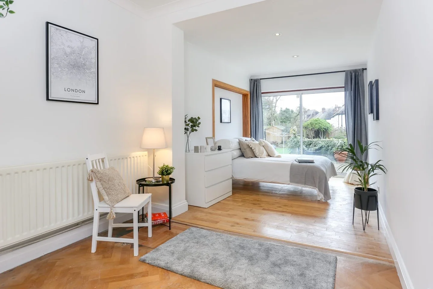 Room Denmark Hill in Greater London