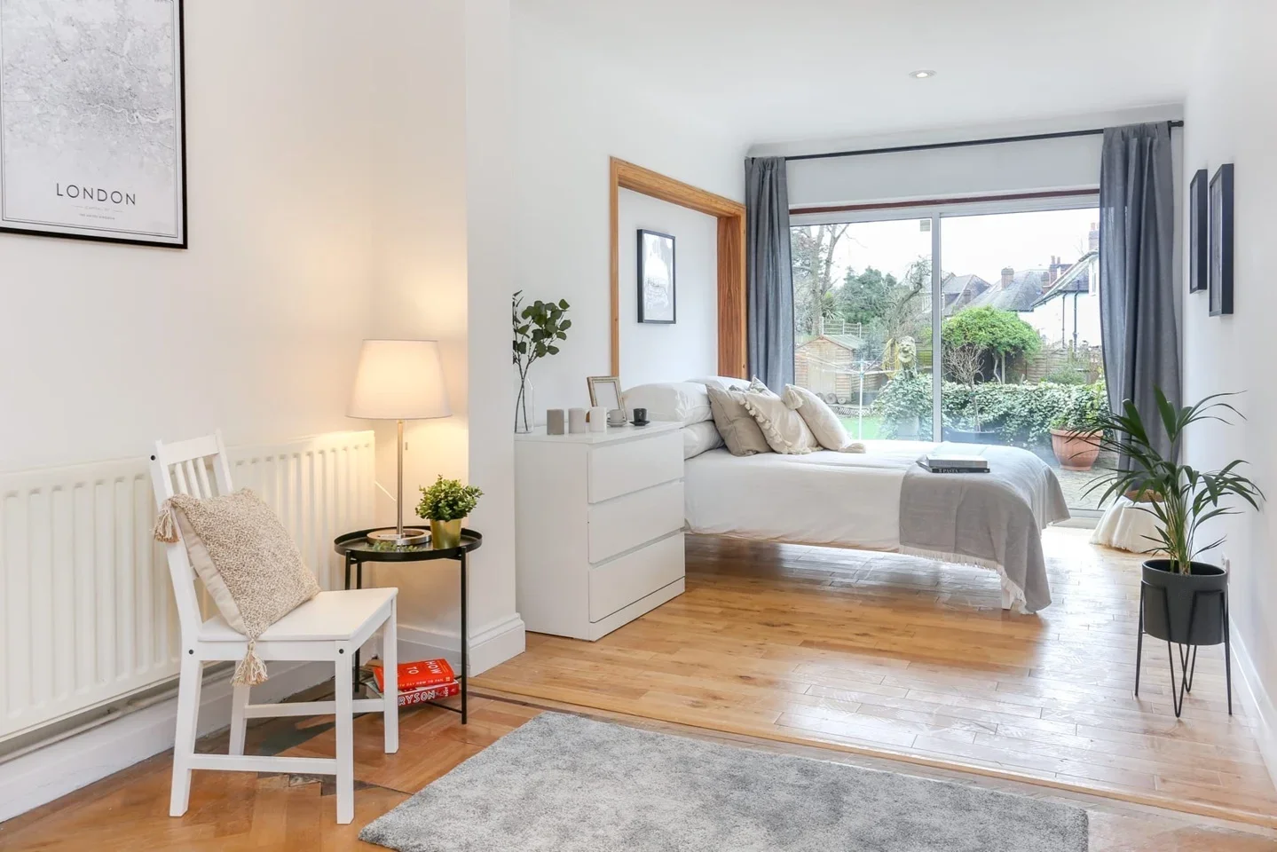 Room Denmark Hill in Greater London