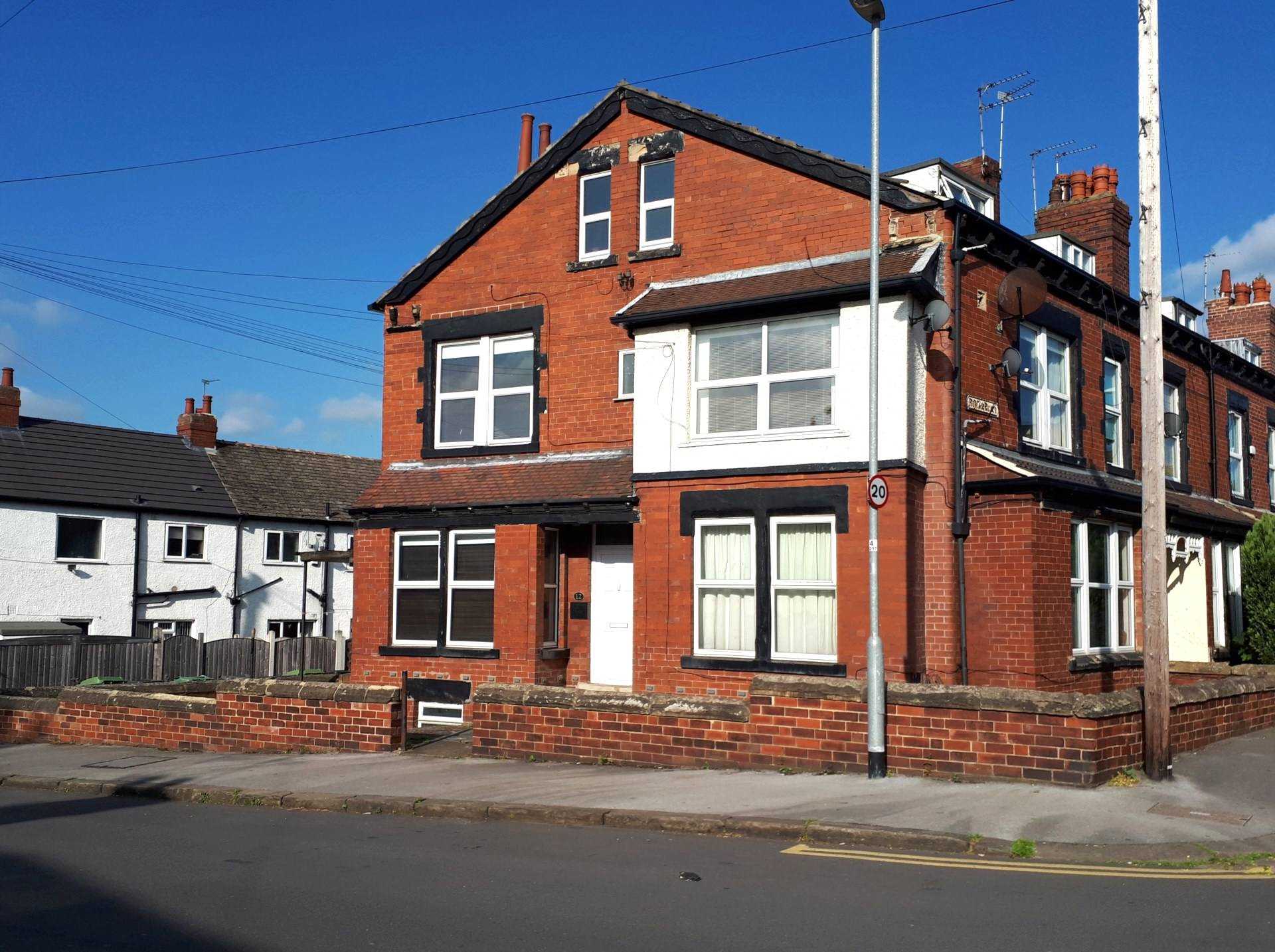 Flat Roman Terrace in Leeds
